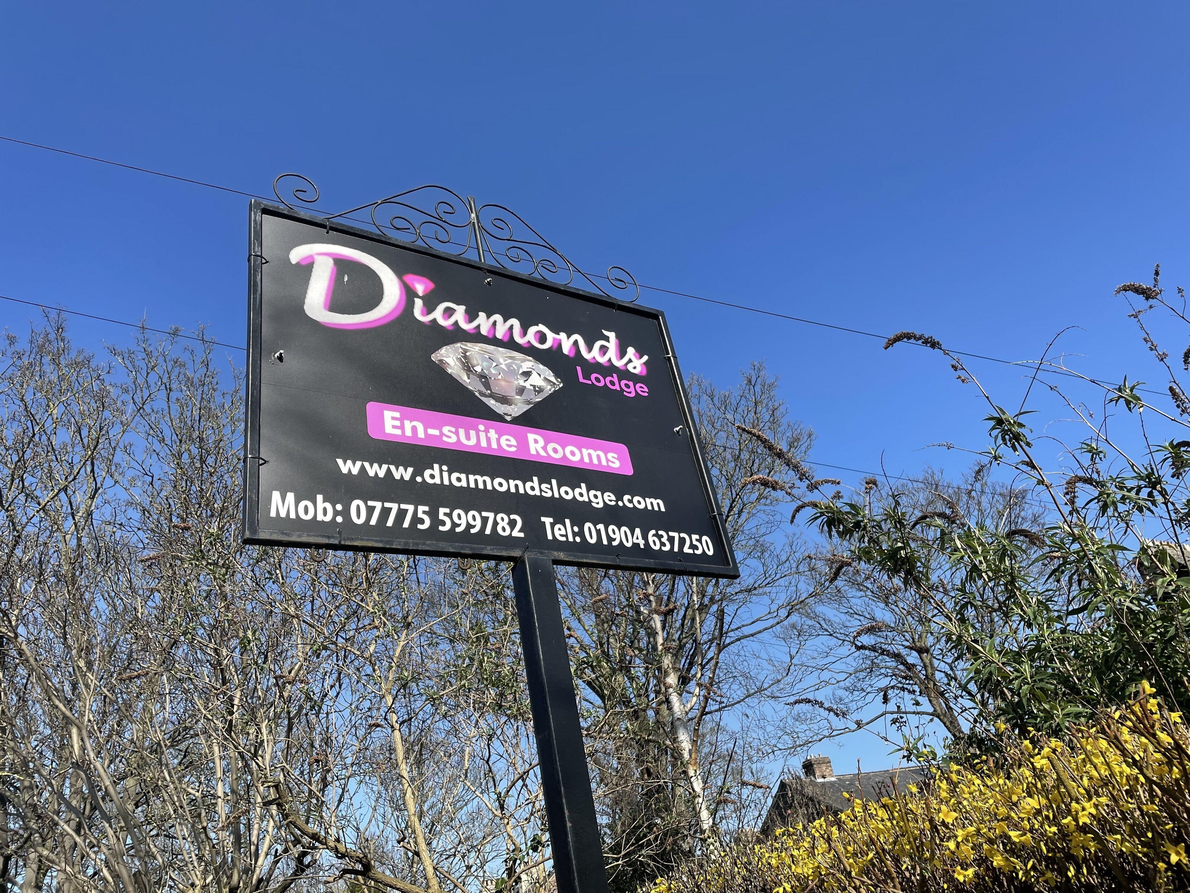 Diamonds Lodge Near York Hospital, York
